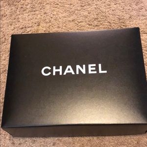 Chanel box